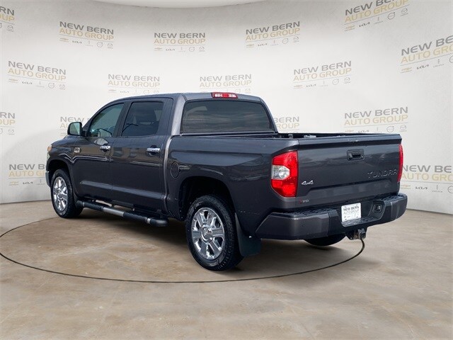 2018 Toyota Tundra SR5 photo 2