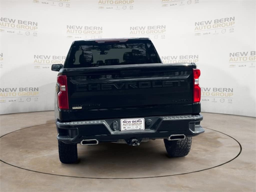 Used 2021 Chevrolet Silverado 1500 Custom Trail Boss Truck