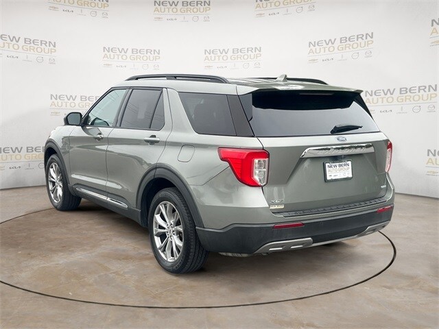 2020 Ford Explorer XLT photo 2