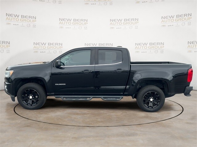 2019 Chevrolet Colorado LT photo 2