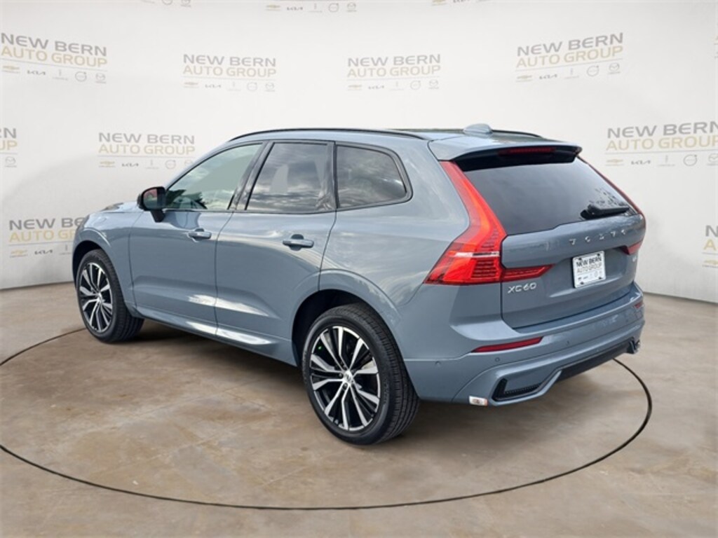 Used 2023 Volvo XC60 B5 AWD Plus Dark SUV