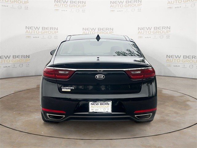 2019 Kia Cadenza Technology photo 3