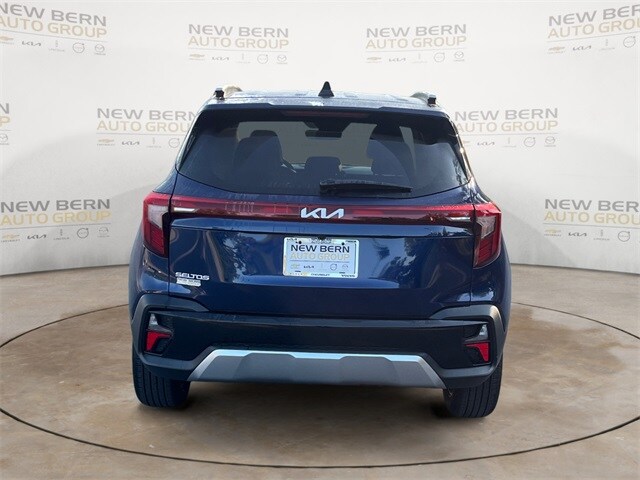 2024 Kia Seltos EX photo 3