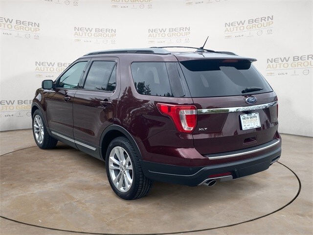 2018 Ford Explorer XLT photo 3