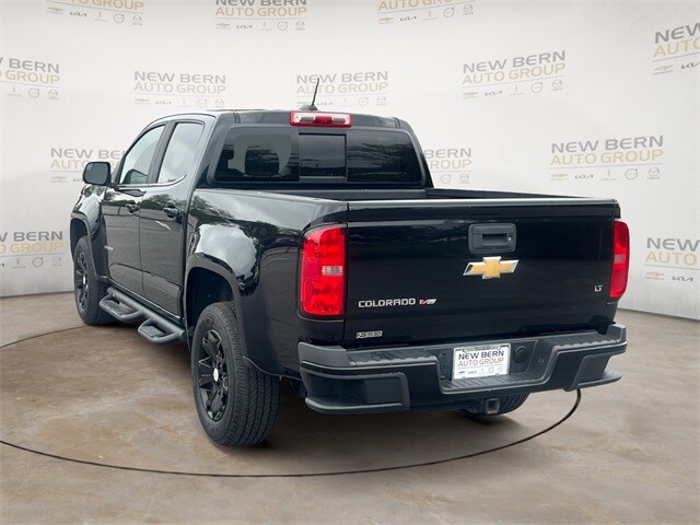 2019 Chevrolet Colorado LT photo 3