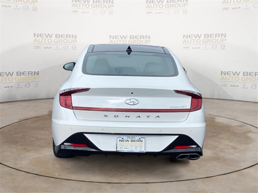 Used 2022 Hyundai Sonata Limited Sedan