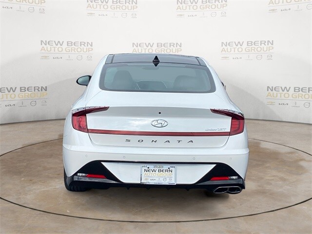 2022 Hyundai Sonata Limited photo 4