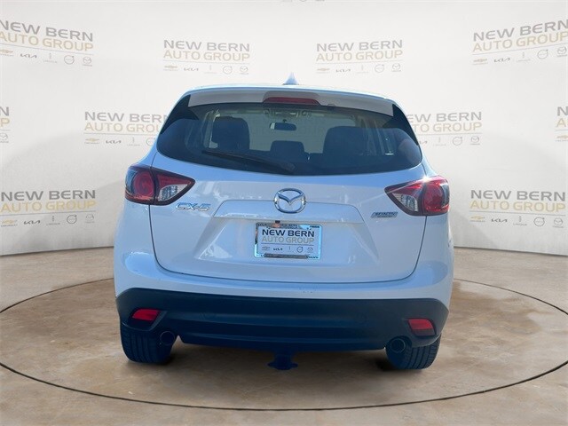 2016 Mazda CX-5 Sport photo 3