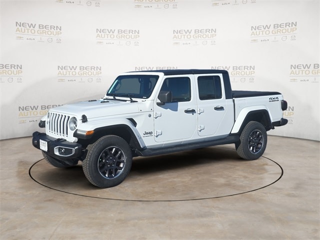 2020 Jeep Gladiator Overland's photo