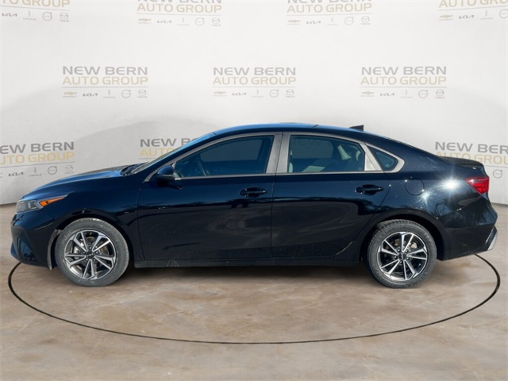 Used 2023 Kia Forte LXS Sedan