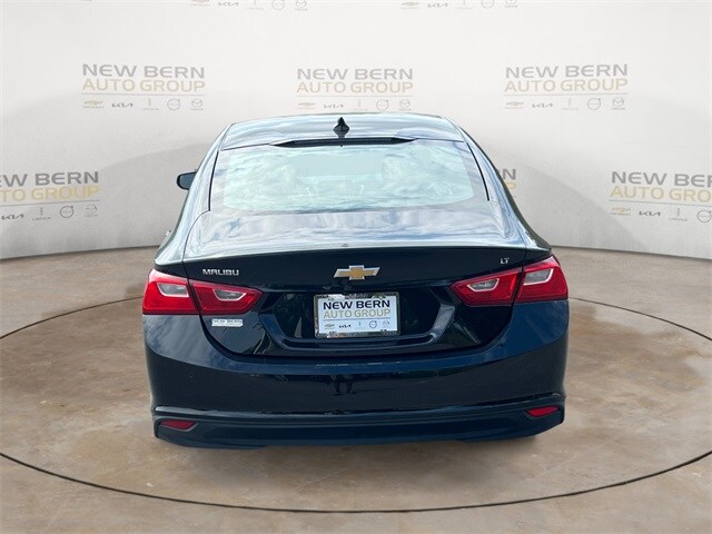 2024 Chevrolet Malibu 1LT photo 4