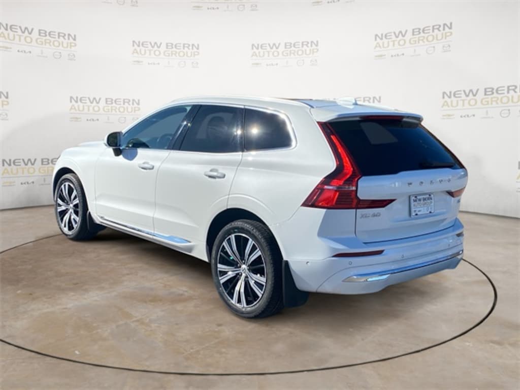 Used 2022 Volvo XC60 B5 FWD Inscription SUV