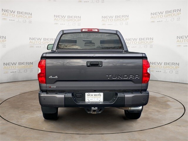 2018 Toyota Tundra SR5 photo 3