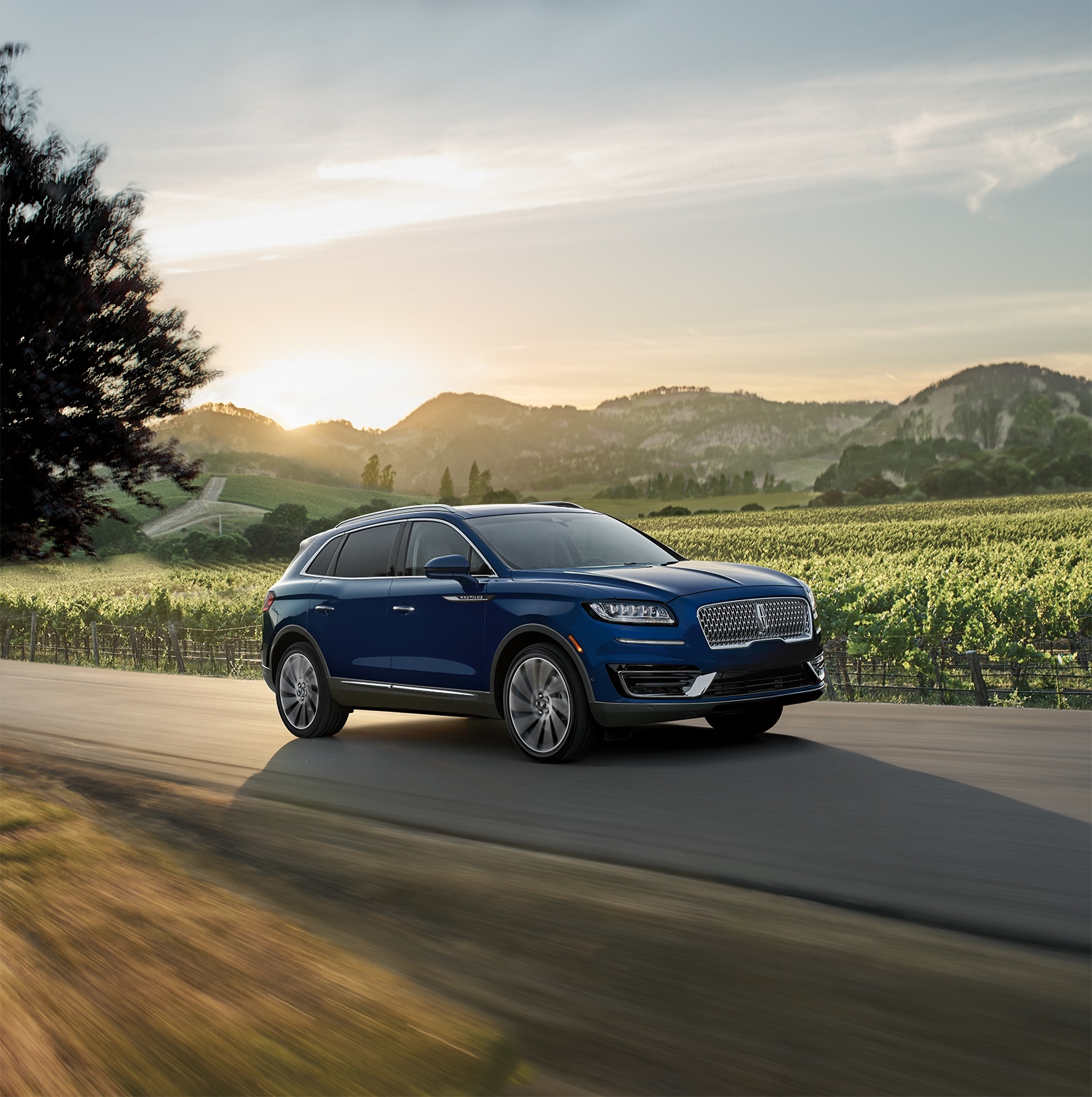 Lincoln of New Bern is a luxury car dealership near Oriental NC | 2020 Lincoln Nautilus on sunny road