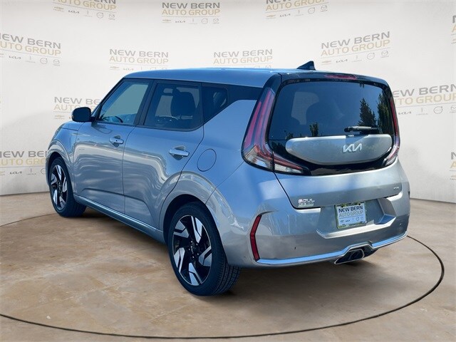 2023 Kia Soul GT-Line photo 3