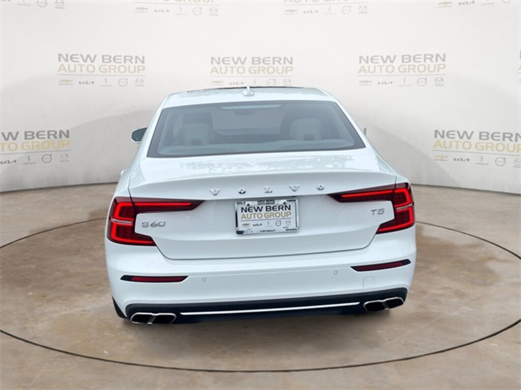 Used 2021 Volvo S60 T5 Inscription Sedan