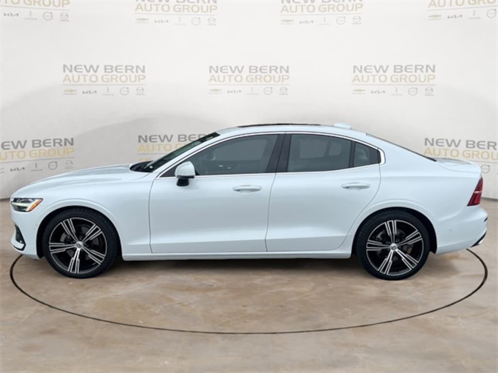 Used 2021 Volvo S60 T5 Inscription Sedan