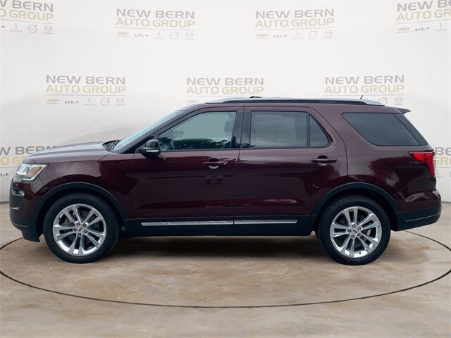 2018 Ford Explorer XLT photo 2