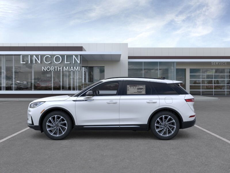 2025 Lincoln Corsair Premiere photo 3