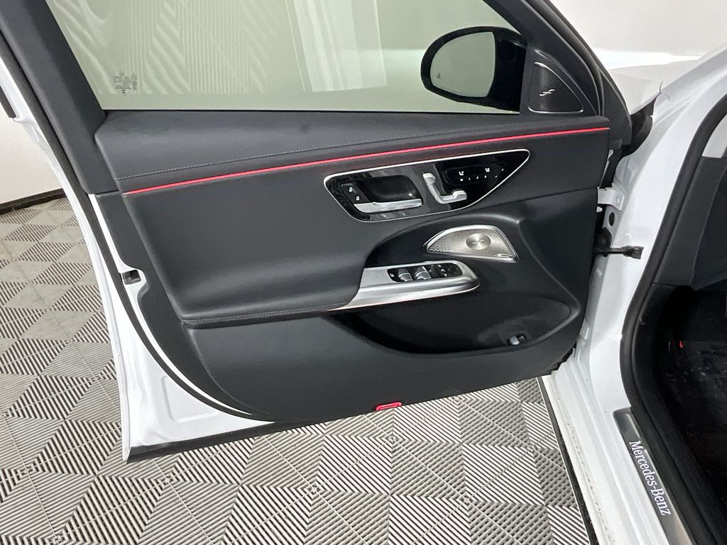 2024 Mercedes-Benz E-Class E350 - Photo 19