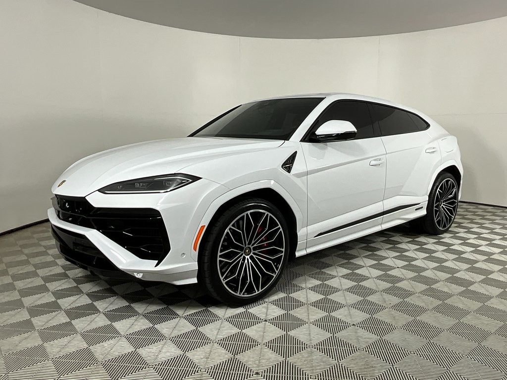 2025 Lamborghini Urus SE's photo