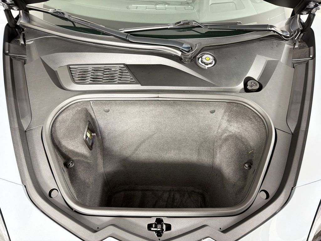 2024 Chevrolet Corvette 2LT - Photo 28