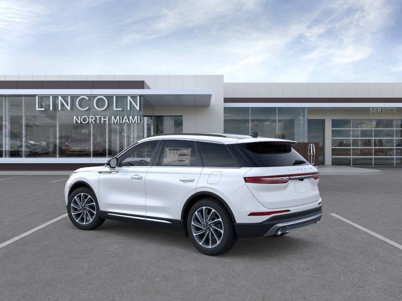 2025 Lincoln Corsair Premiere photo 4