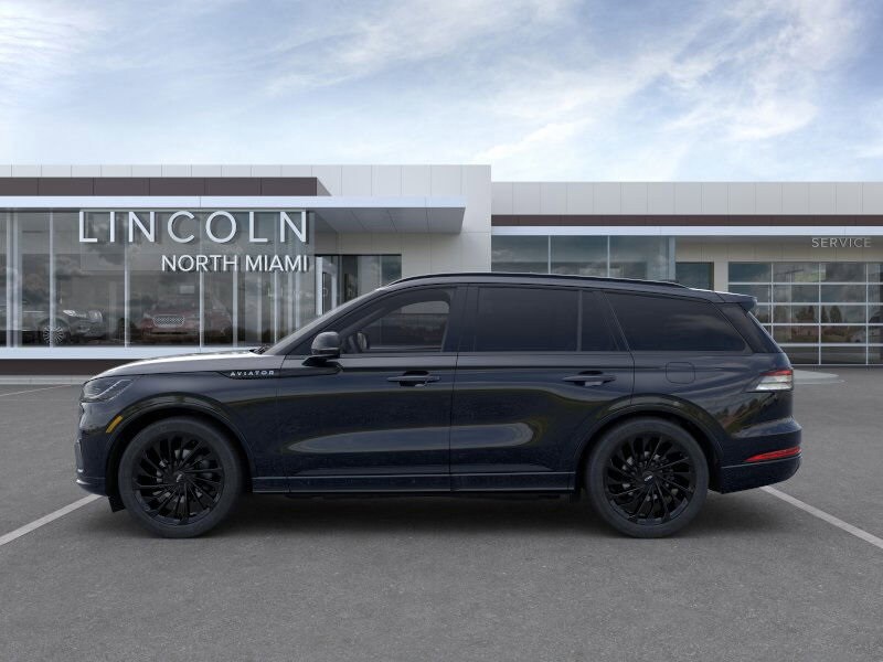 2025 Lincoln Aviator Reserve photo 3