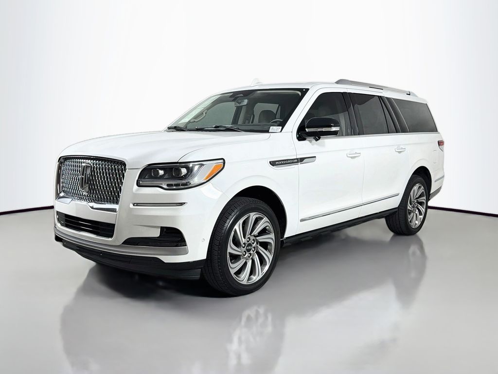2022 Lincoln Navigator L
