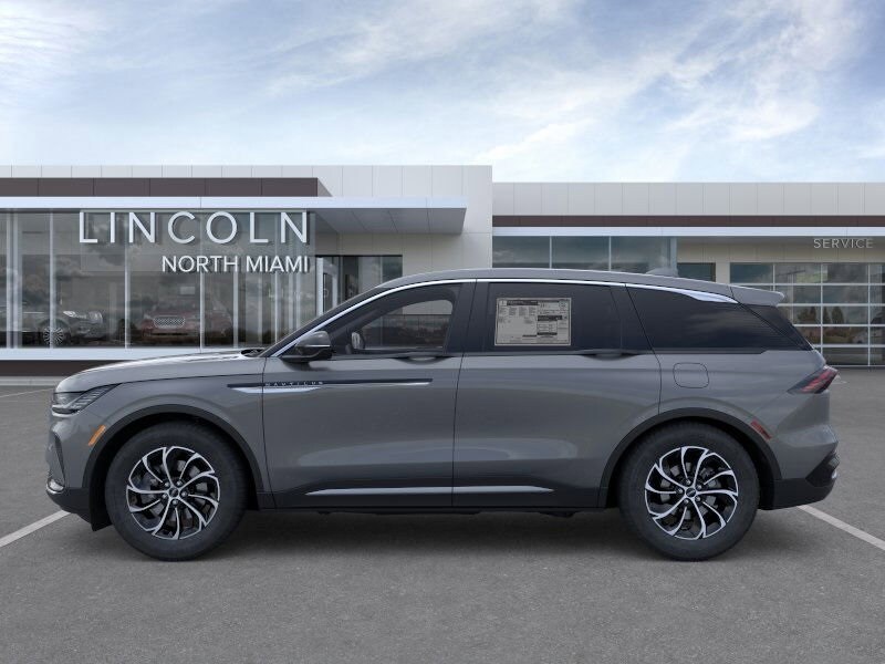 2025 Lincoln Nautilus Premiere photo 2