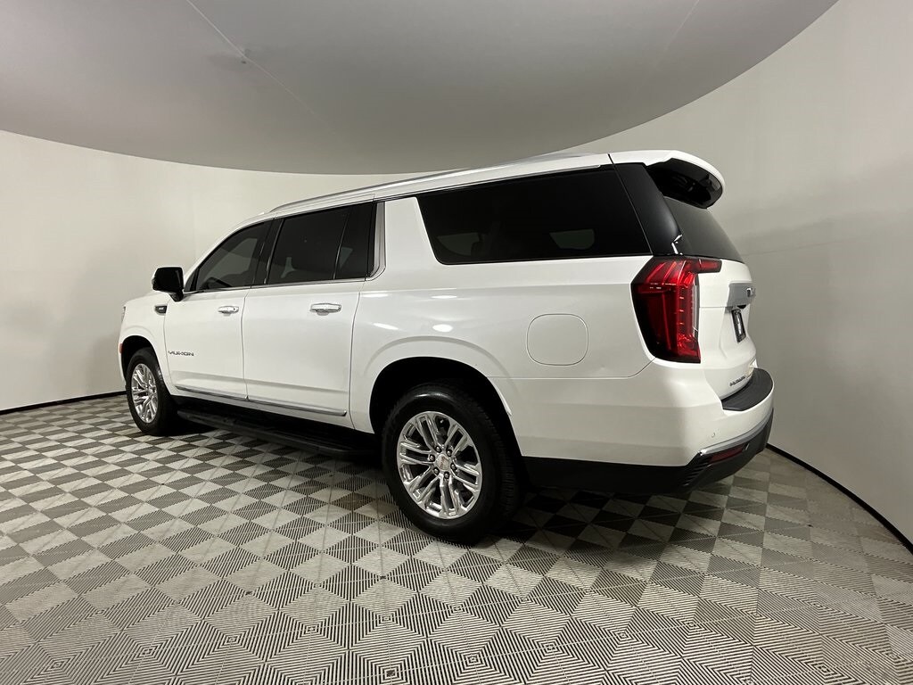 2021 Gmc Yukon XL SLT photo 3