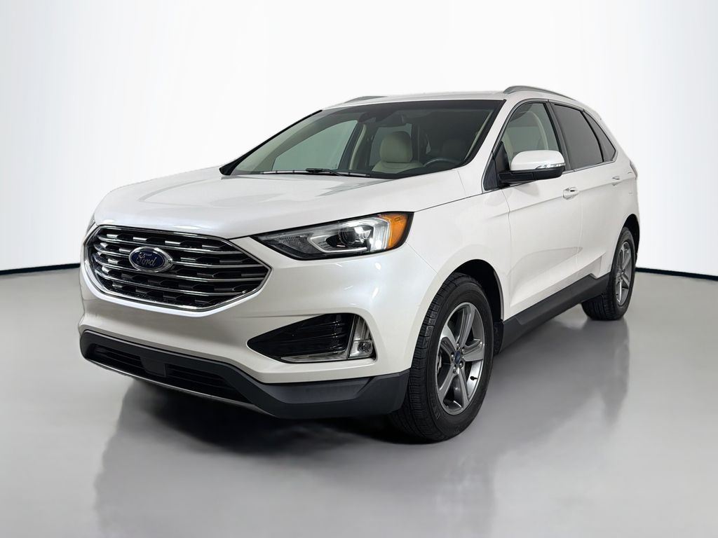 2019 Ford Edge SEL's photo