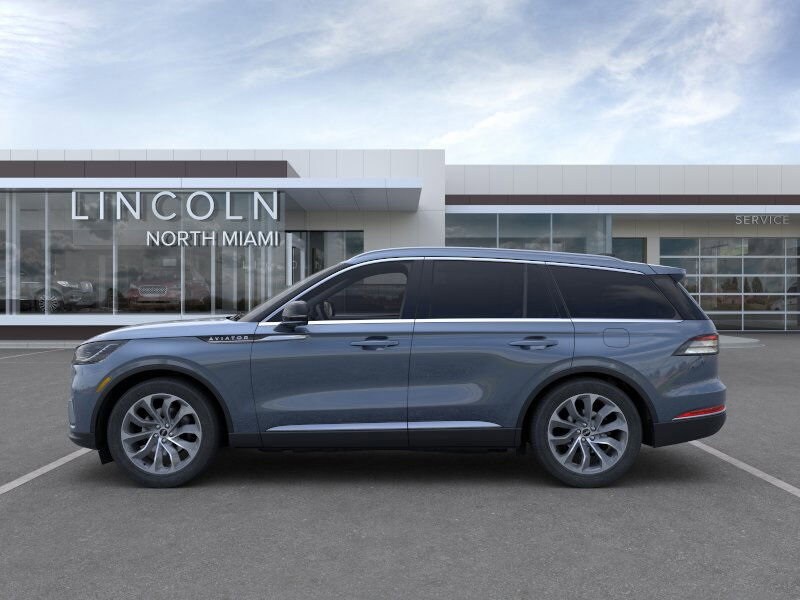 2025 Lincoln Aviator Reserve photo 3