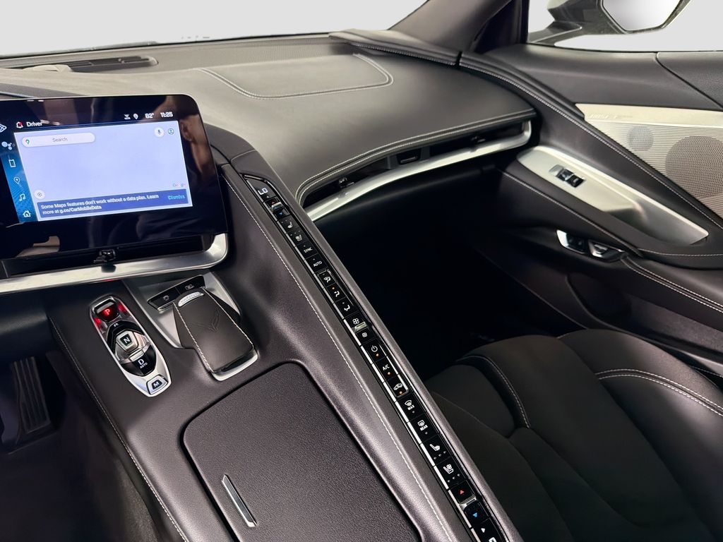 2024 Chevrolet Corvette 2LT - Photo 24