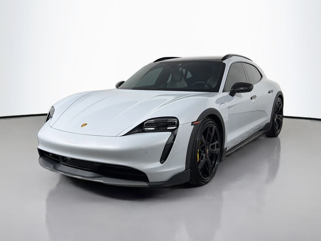 2023 Porsche Taycan 4S Cross Turismo's photo