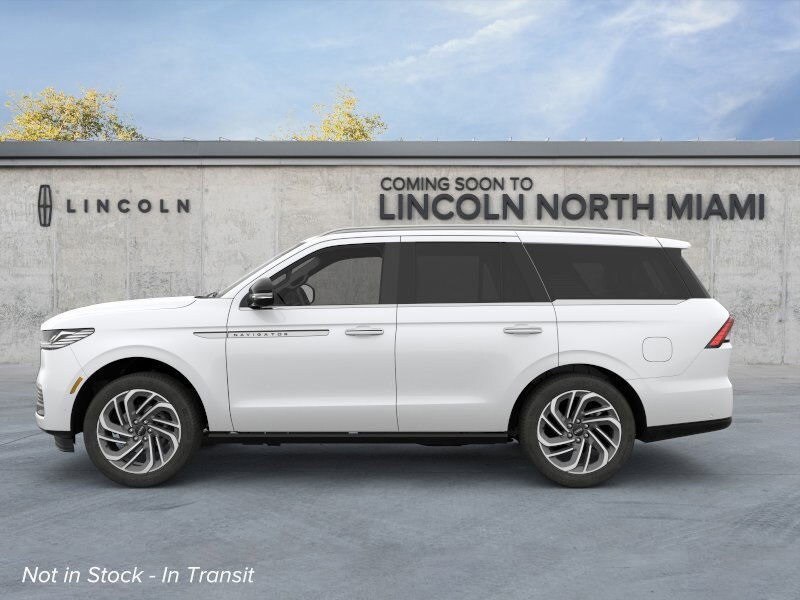 2025 Lincoln Navigator Reserve photo 3