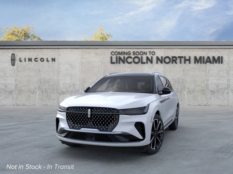 2025 Lincoln Nautilus Reserve photo 2