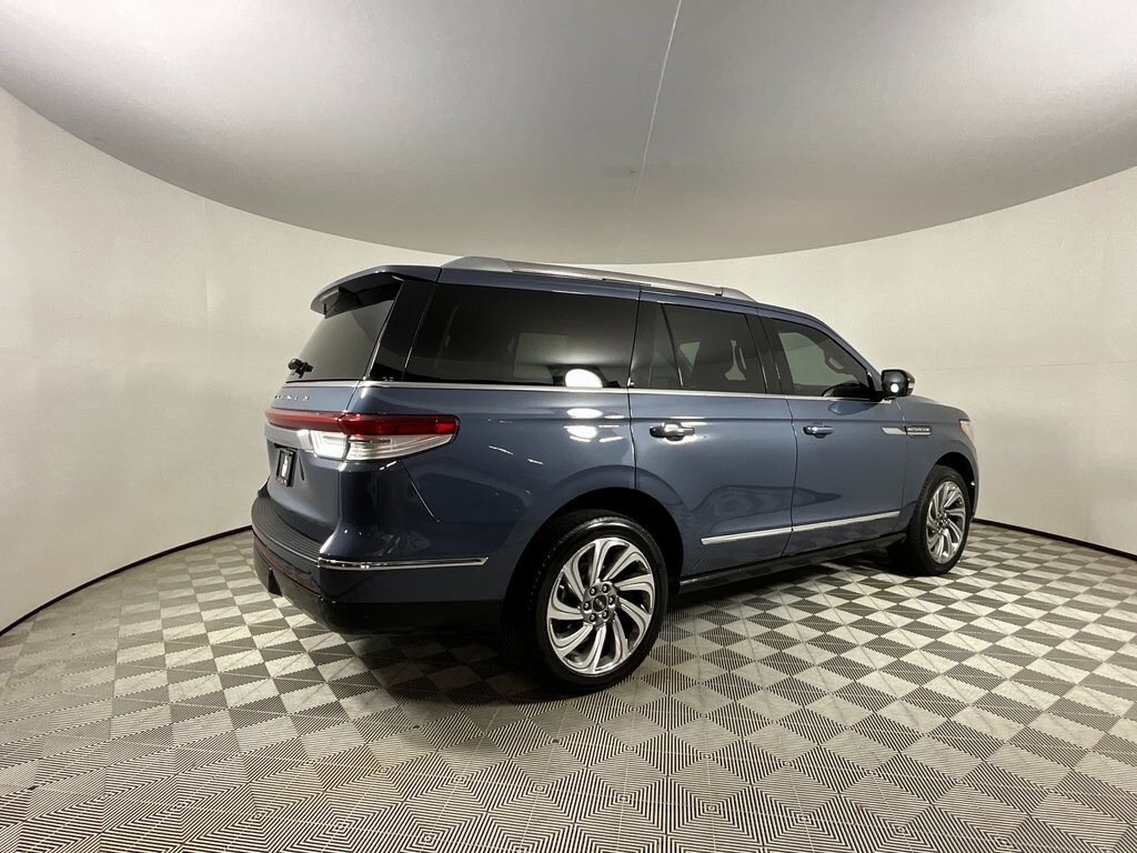 2023 Lincoln Navigator Reserve photo 4