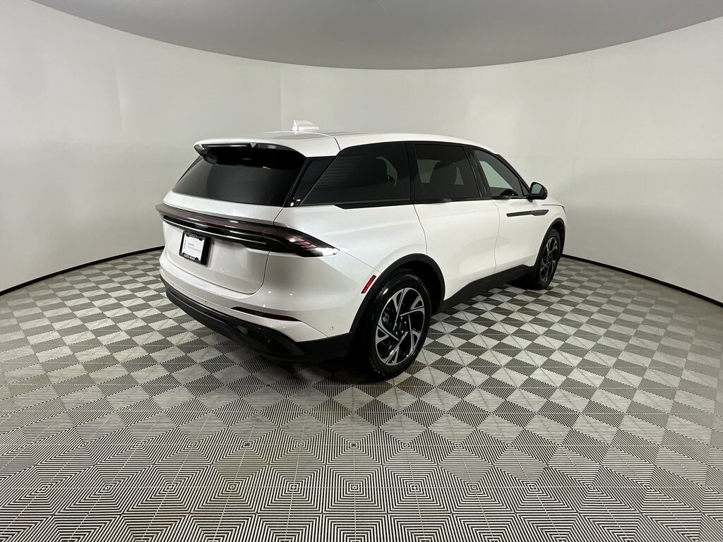 2024 Lincoln Nautilus Premiere photo 4