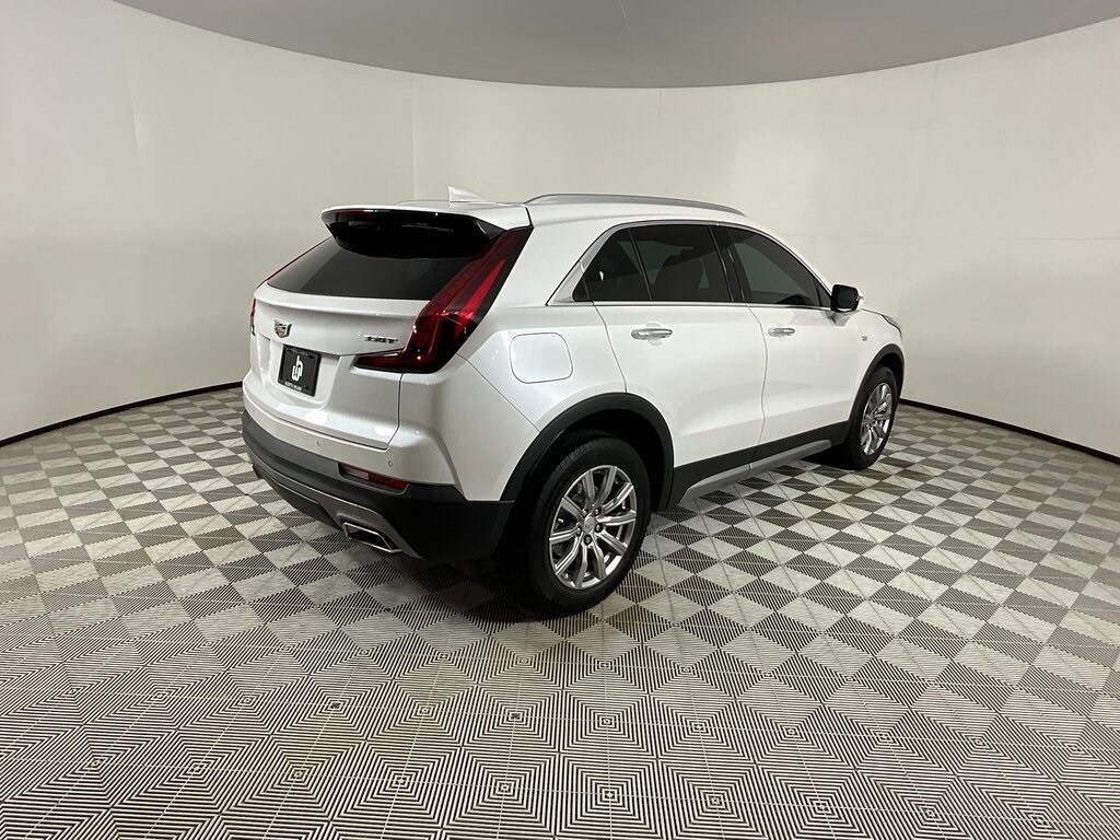 2023 Cadillac XT4 Premium Luxury photo 4