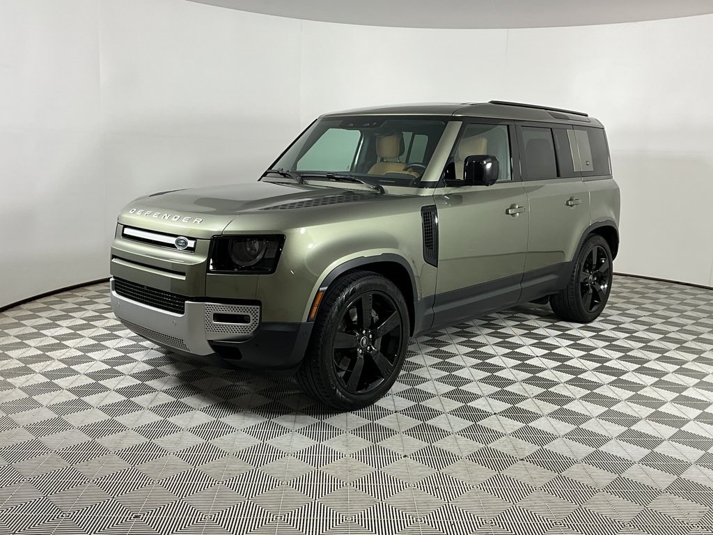2023 Land Rover Defender SE