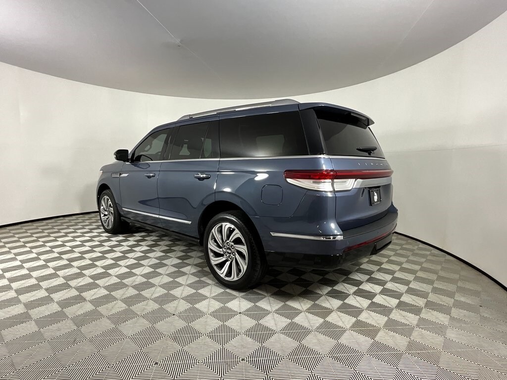 2023 Lincoln Navigator Reserve photo 3