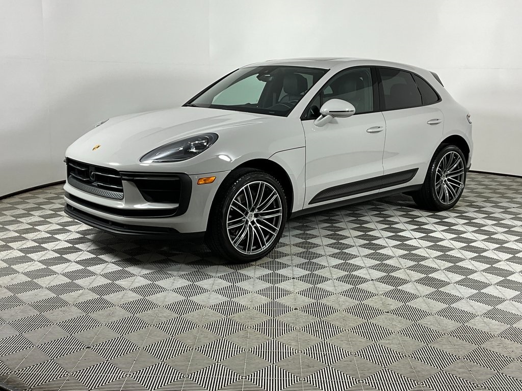 2023 Porsche Macan T