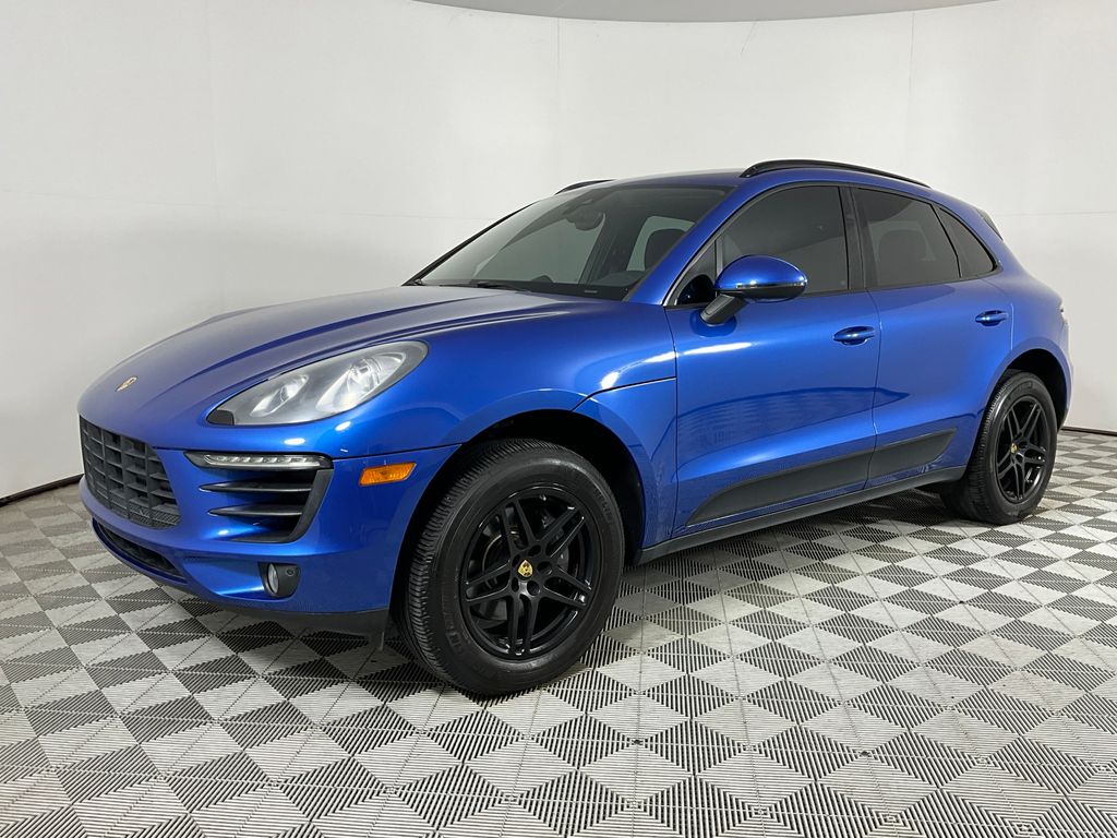 2018 Porsche Macan -'s photo