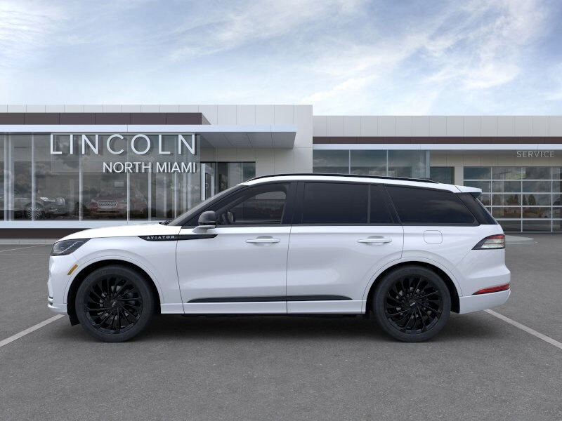 2025 Lincoln Aviator Reserve photo 3