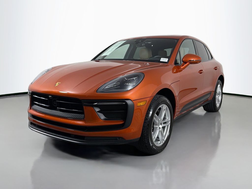 2023 Porsche Macan T's photo