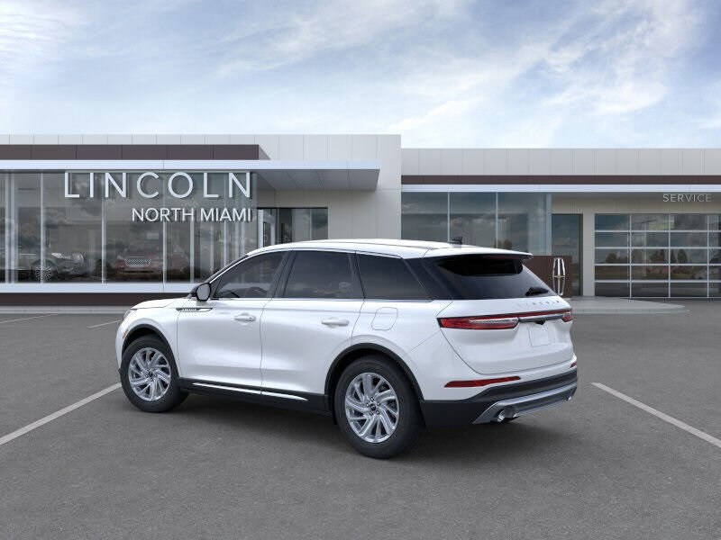 2025 Lincoln Corsair Premiere photo 4