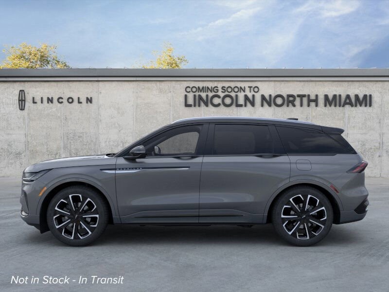 2025 Lincoln Nautilus Reserve photo 3