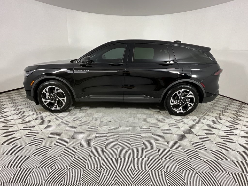 Used 2025 Lincoln Nautilus Premiere SUV