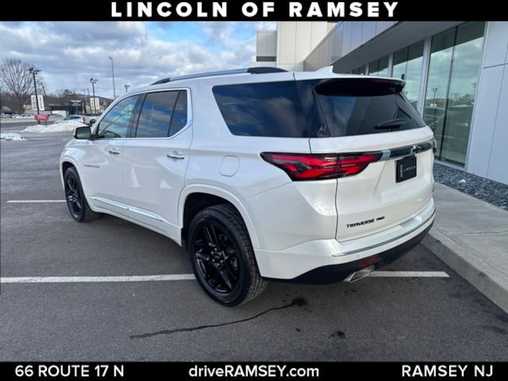 Used 2022 Chevrolet Traverse Premier SUV